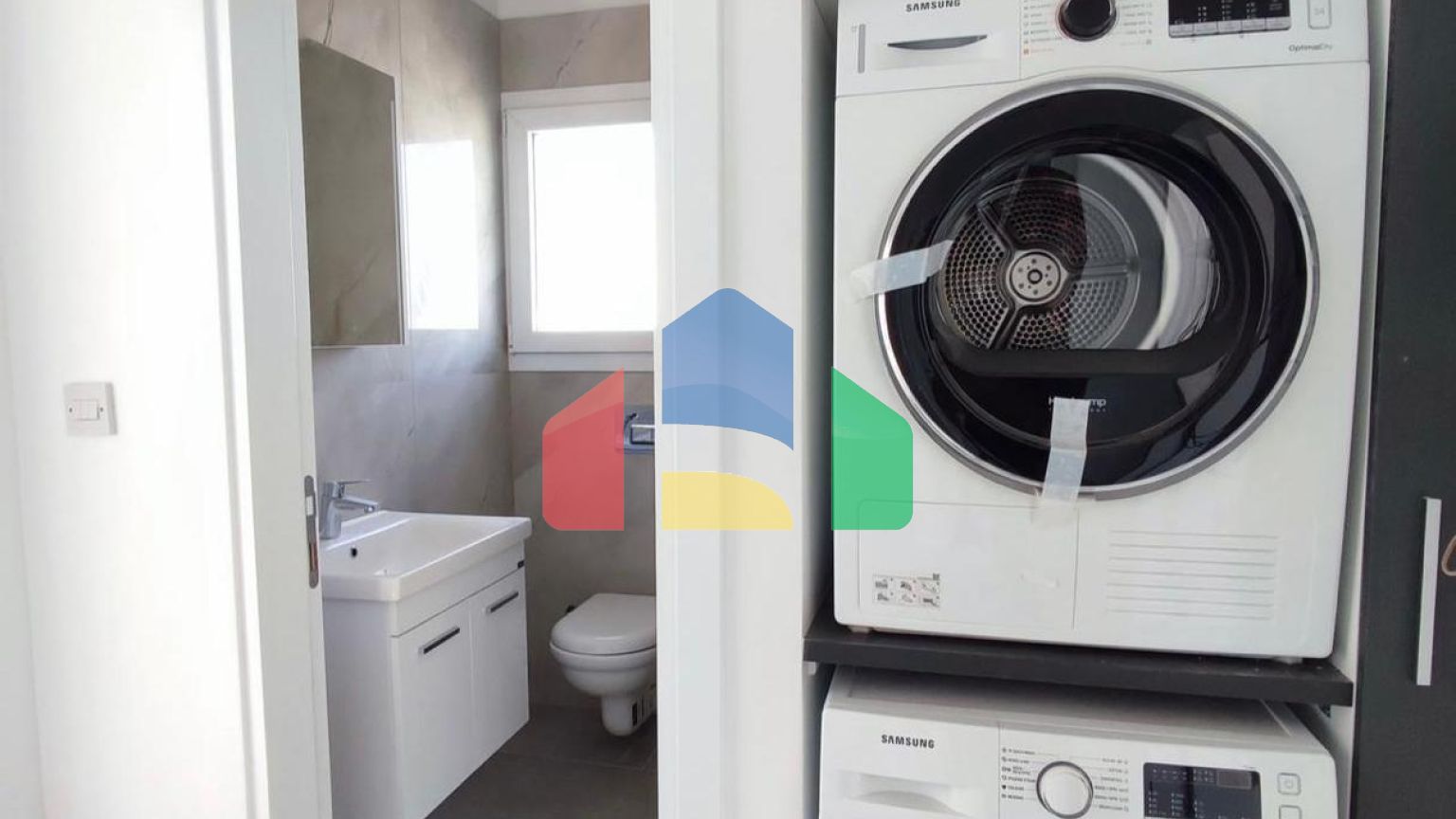 4-комнатная вилла 160 м2 с видом на море и горы в 260 метрах от пляжа