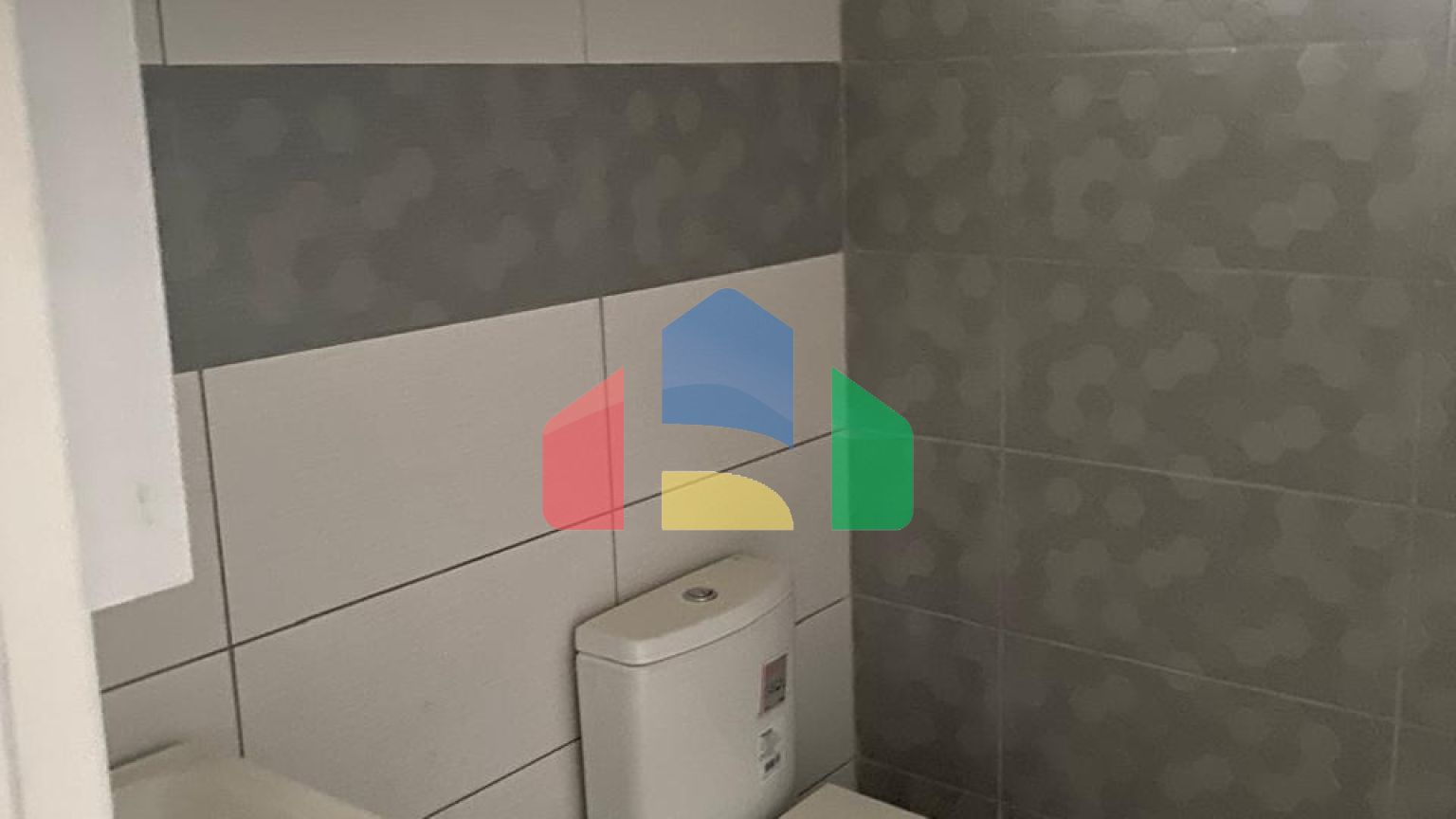 Двухуровневые 6-комнатные апартаменты 260 м2 в комплексе в 10 минутах от моря