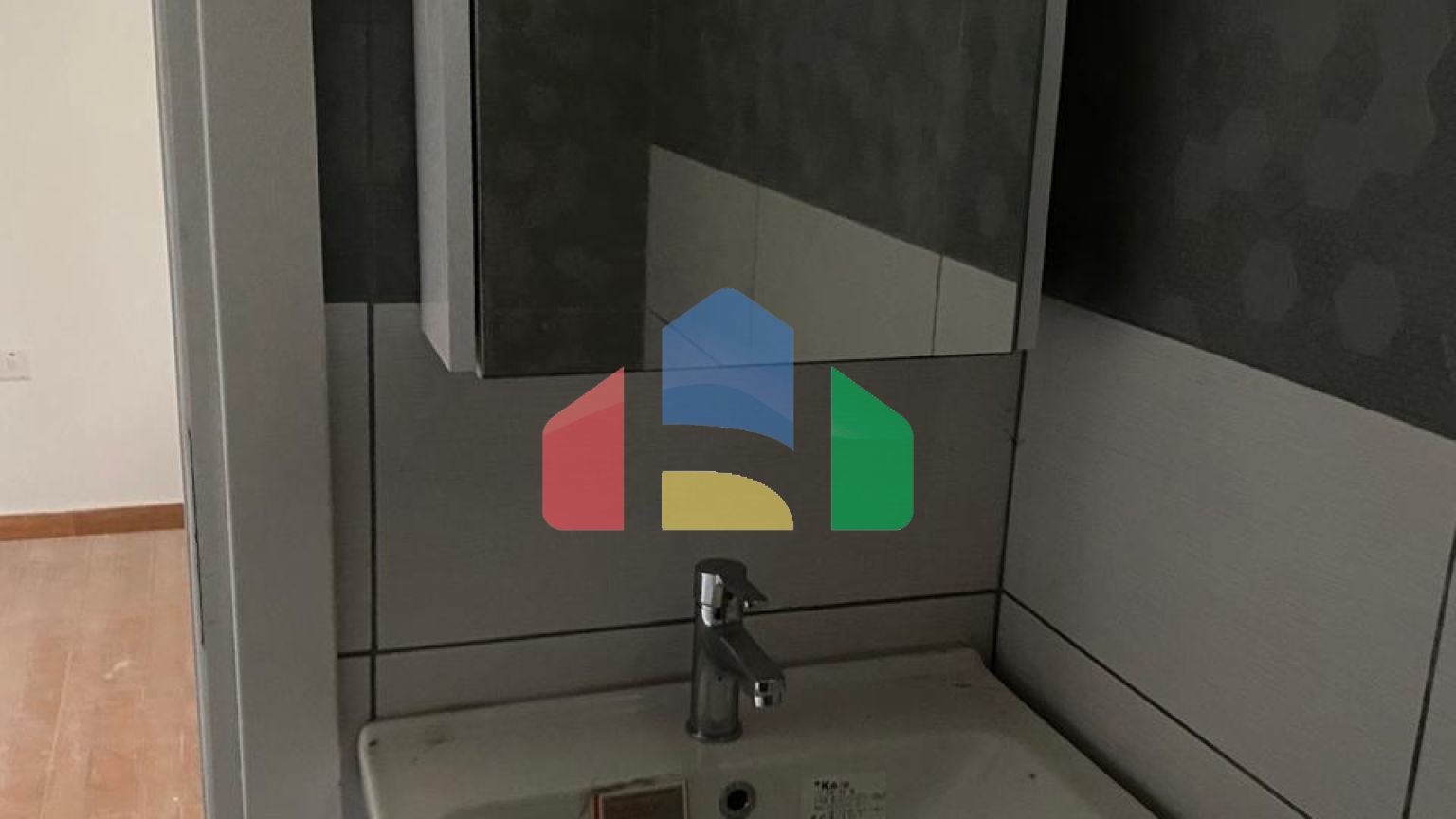 Двухуровневые 6-комнатные апартаменты 260 м2 в комплексе в 10 минутах от моря