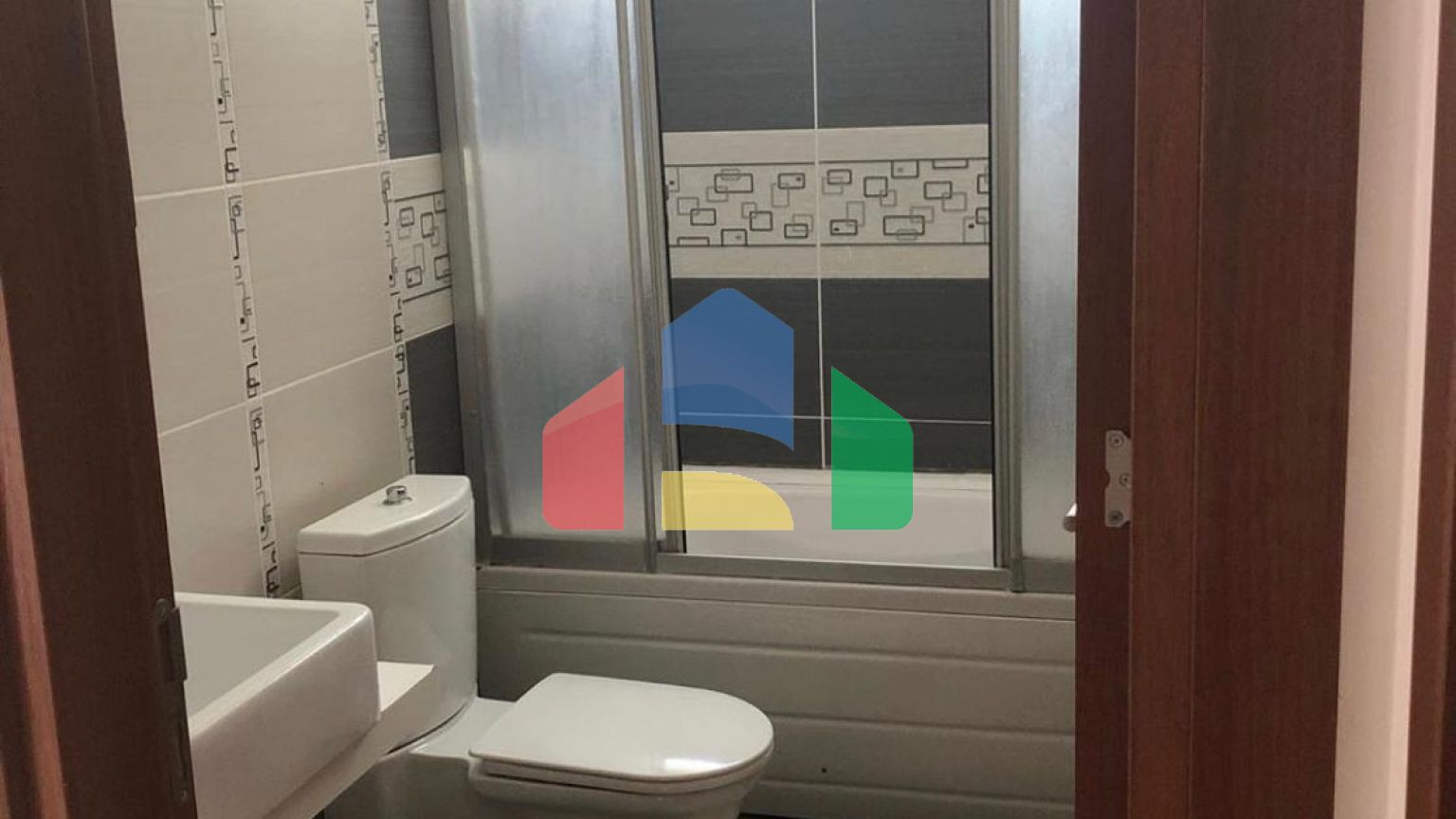 4-комнатные апартаменты 132 м2 в 10 минутах от моря