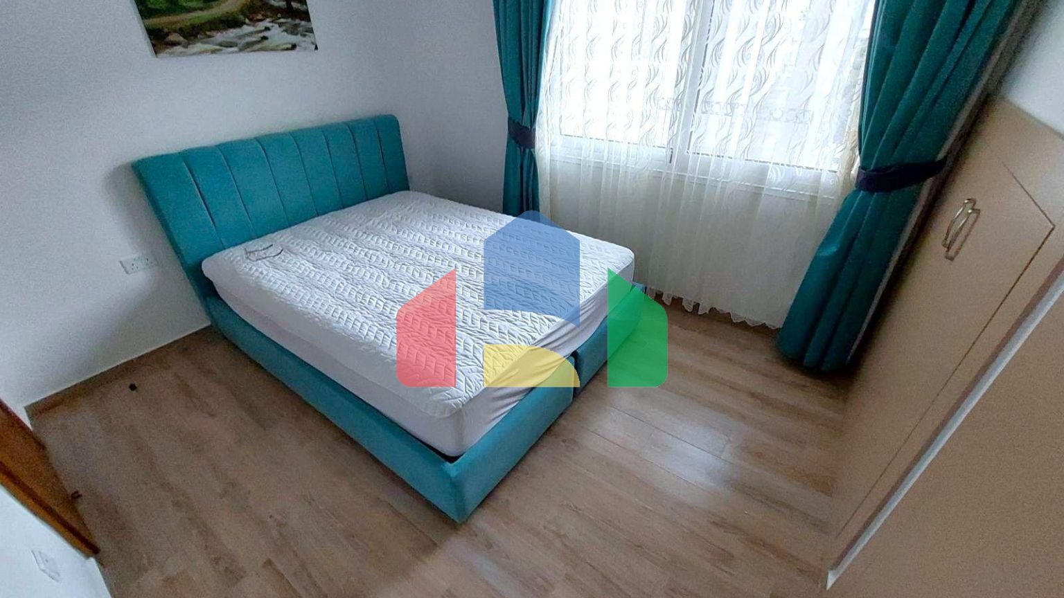 3-комнатные апартаменты 75 м2 + 16 м2 терраса в комплексе на первой линии от моря