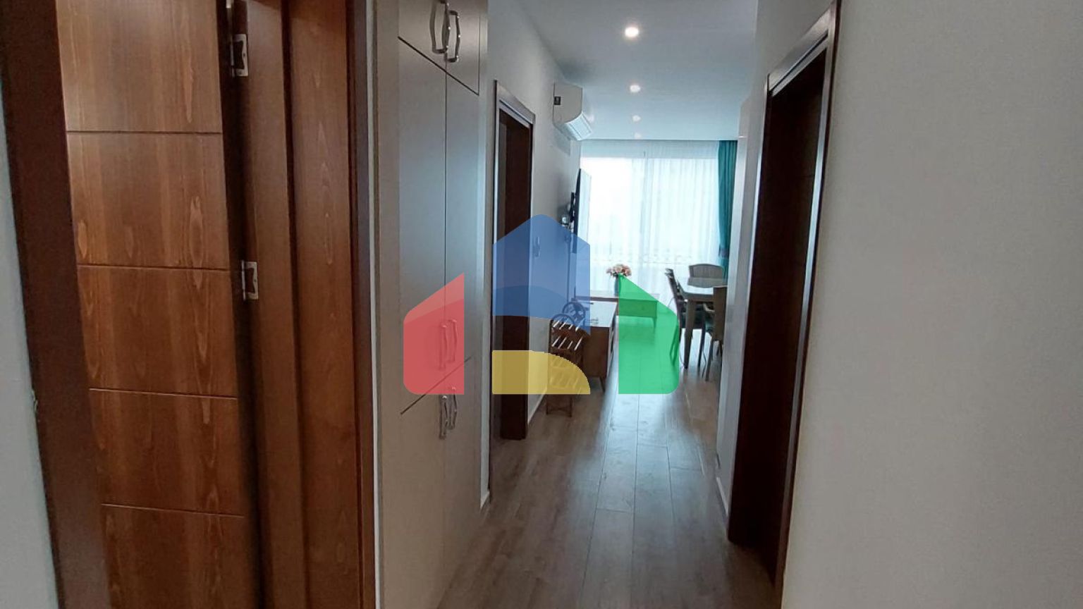 3-комнатные апартаменты 75 м2 + 16 м2 терраса в комплексе на первой линии от моря