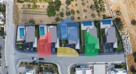 5-комнатная вилла 306 м2 с бассейном в 5 минутах от пляжа