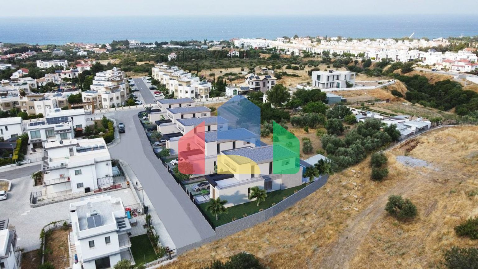 5-комнатная вилла 306 м2 с бассейном в 5 минутах от пляжа