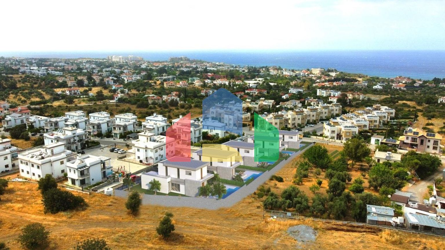 5-комнатная вилла 306 м2 с бассейном в 5 минутах от пляжа