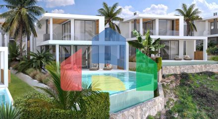 5-room villa (192m2) in a luxurious complex at the foot of the mountains next to the sea