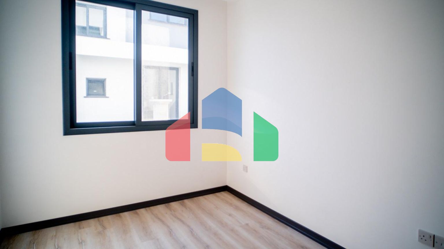 3- комнатная квартира 95 м2 в новом комплексе в Озанкее