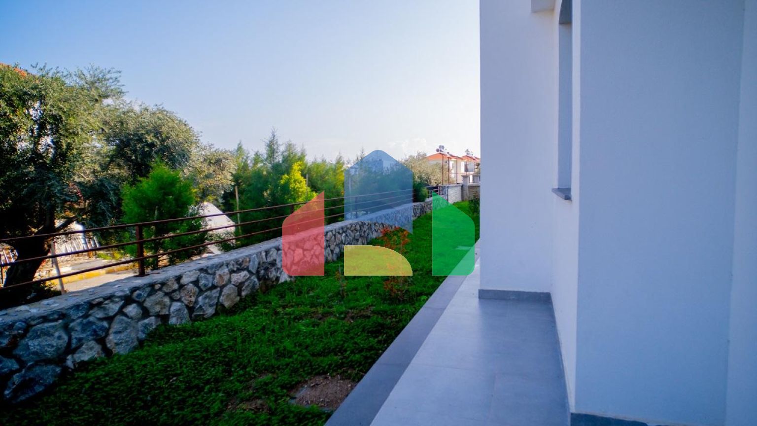 3- комнатная квартира 95 м2 в новом комплексе в Озанкее