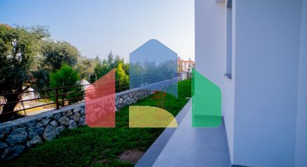 3- комнатная квартира 95 м2 в новом комплексе в Озанкее