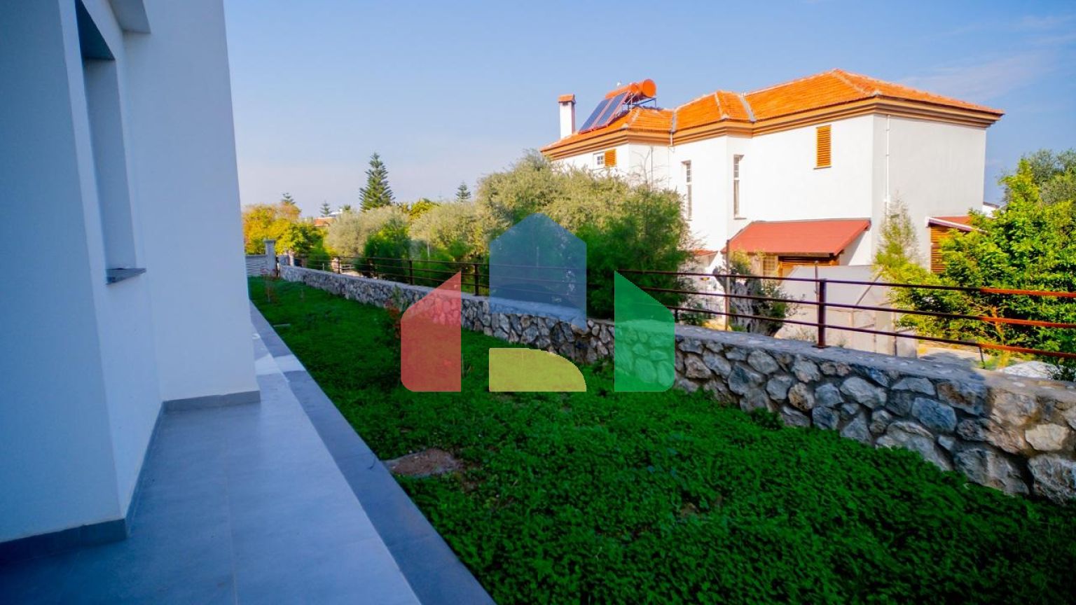 3- комнатная квартира 95 м2 в новом комплексе в Озанкее