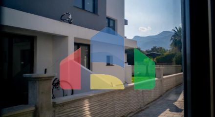 3- комнатная квартира 95 м2 в новом комплексе в Озанкее