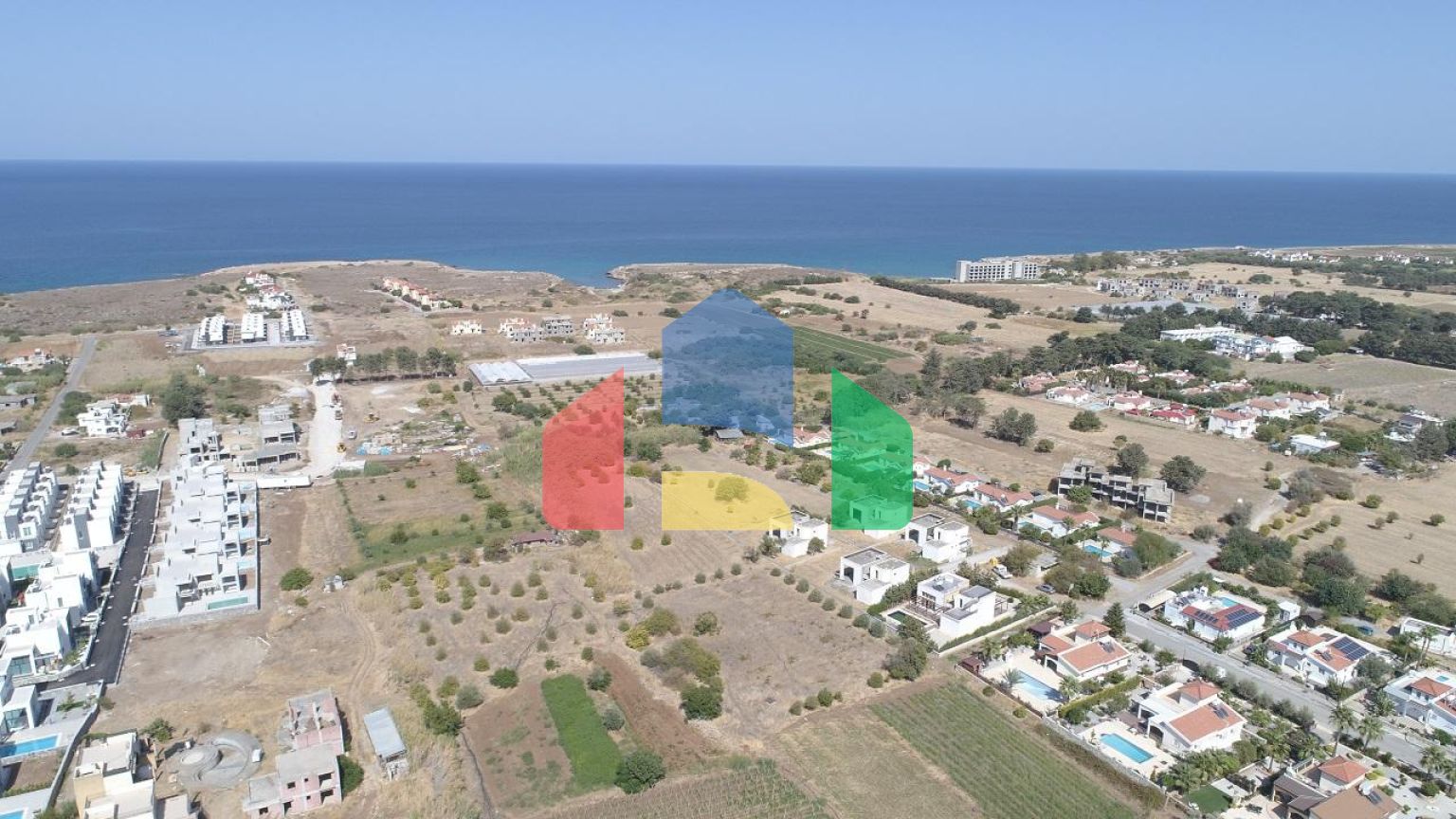 Cовременная вилла 139 м2 c бассейном в Каршияке