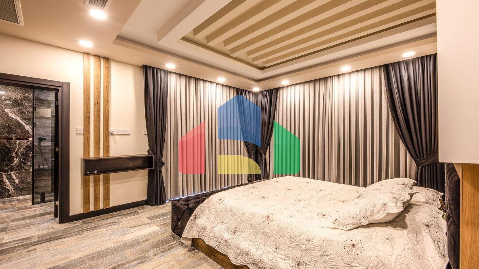 5-ти комнатная вилла 500м2 с бассейном