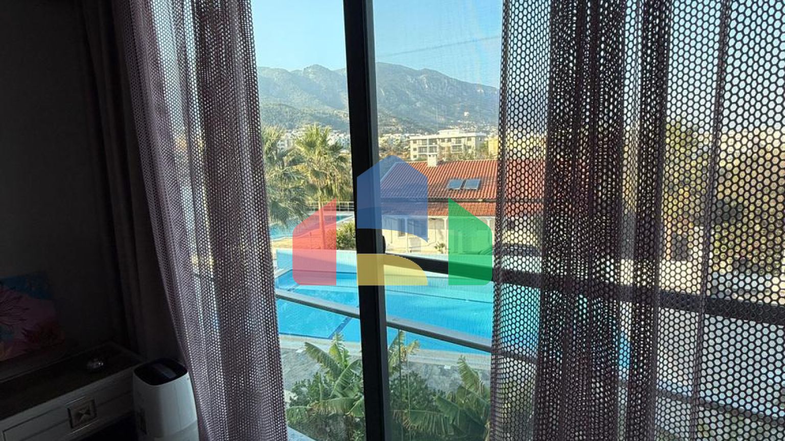 4-х комнатная вилла 160 м2 в красивом комплексе в Алсанджаке