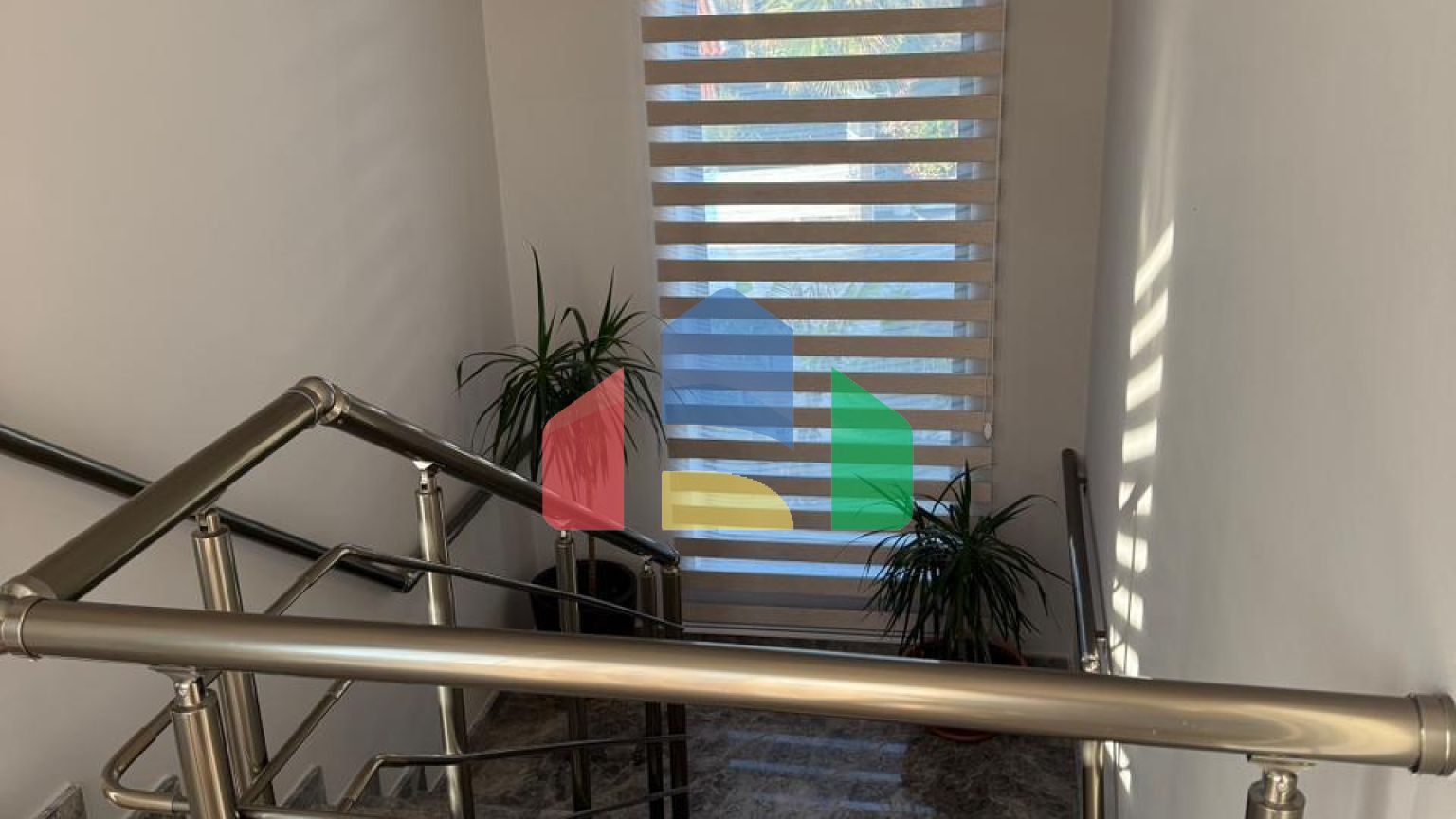 4-х комнатная вилла 160 м2 в красивом комплексе в Алсанджаке