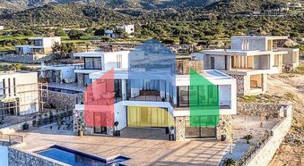 Современная четырехкомнатная вилла 180 м2 в комплексе на первой линии от моря