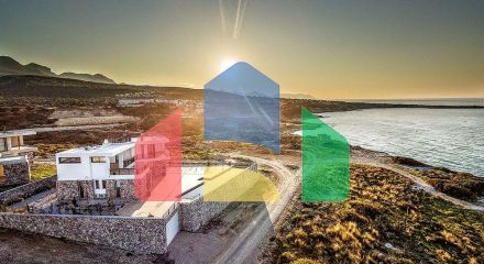 Современная четырехкомнатная вилла 180 м2 в комплексе на первой линии от моря