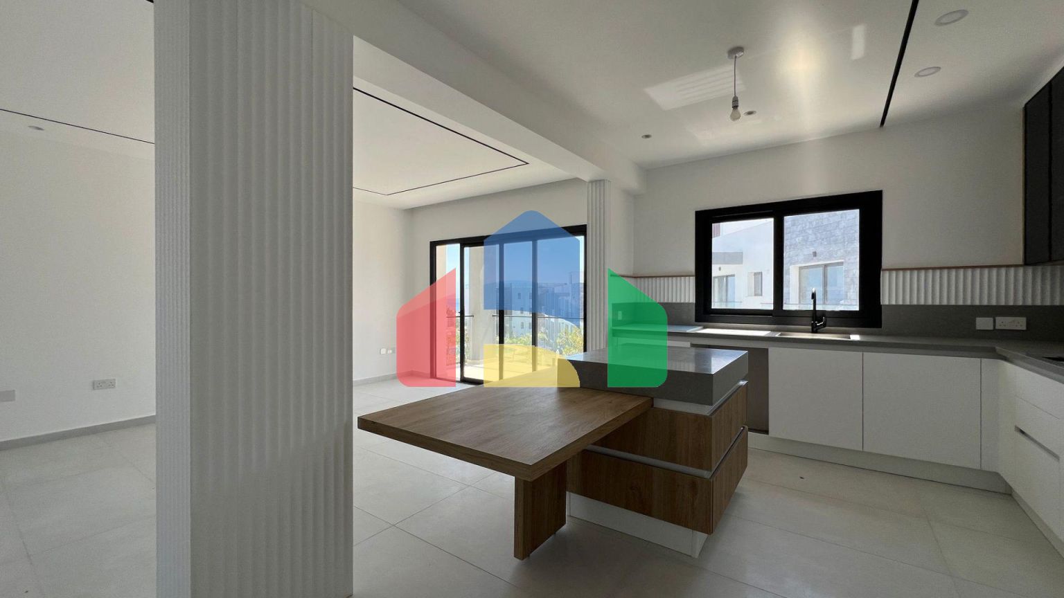 4-комнатные апартаменты 117 м2 с террасой 11 м2 с мебелью и техникой в Эсентепе