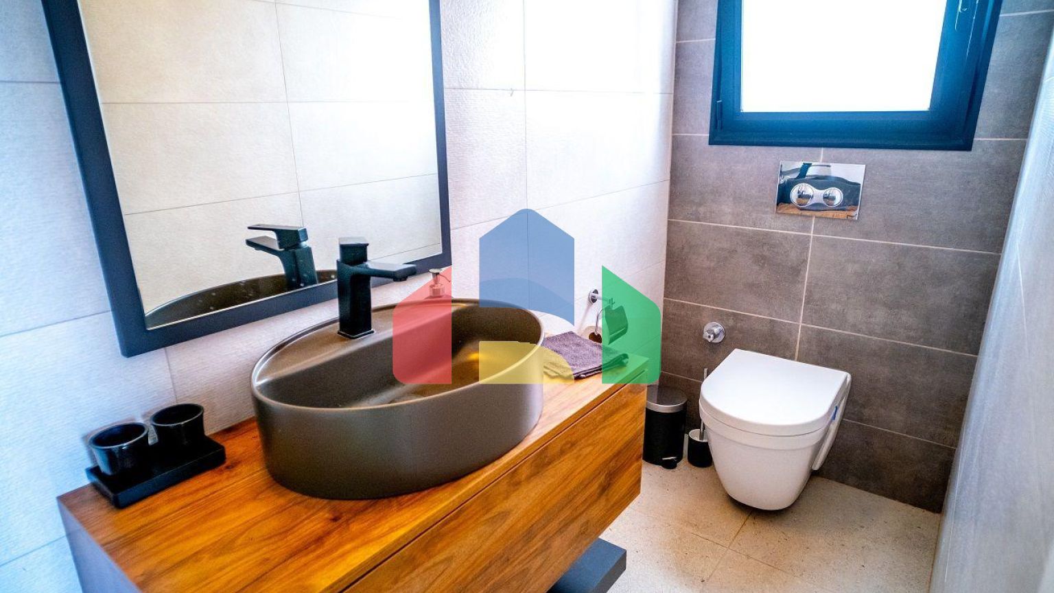 4-комнатная вилла 172 м2 в 5 минутах от пляжа