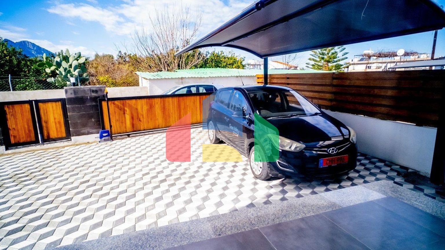 4-комнатная вилла 172 м2 в 5 минутах от пляжа