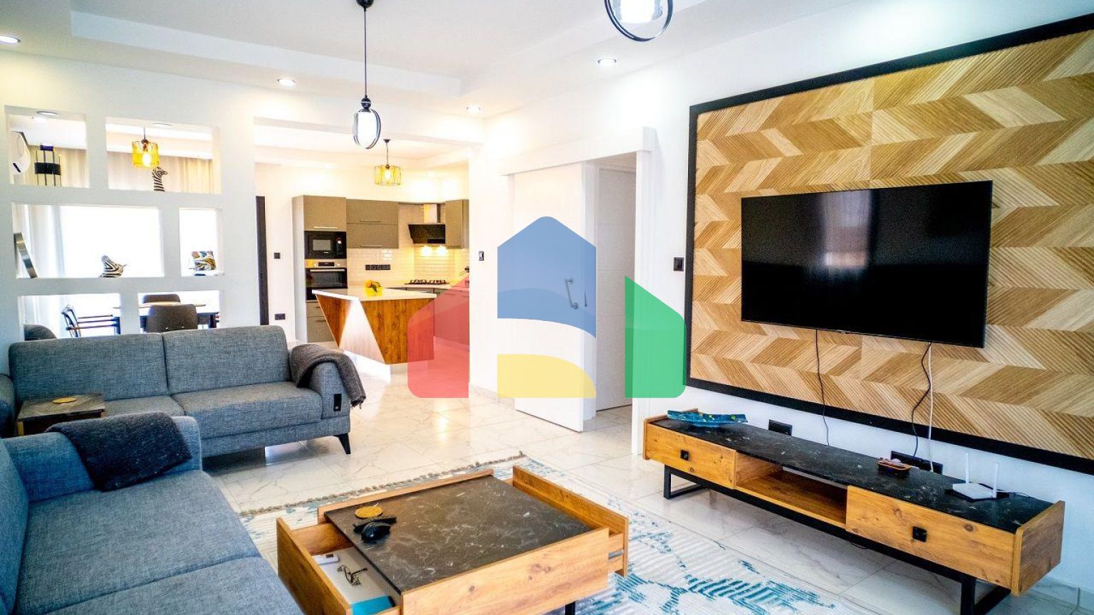 4-комнатная вилла 172 м2 в 5 минутах от пляжа