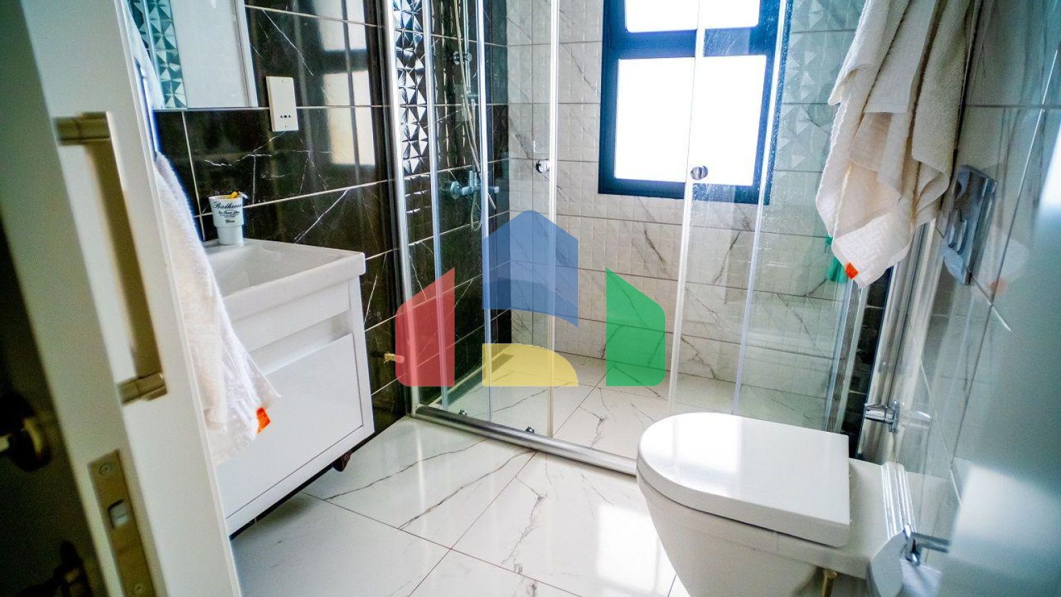 4-комнатная вилла 172 м2 в 5 минутах от пляжа