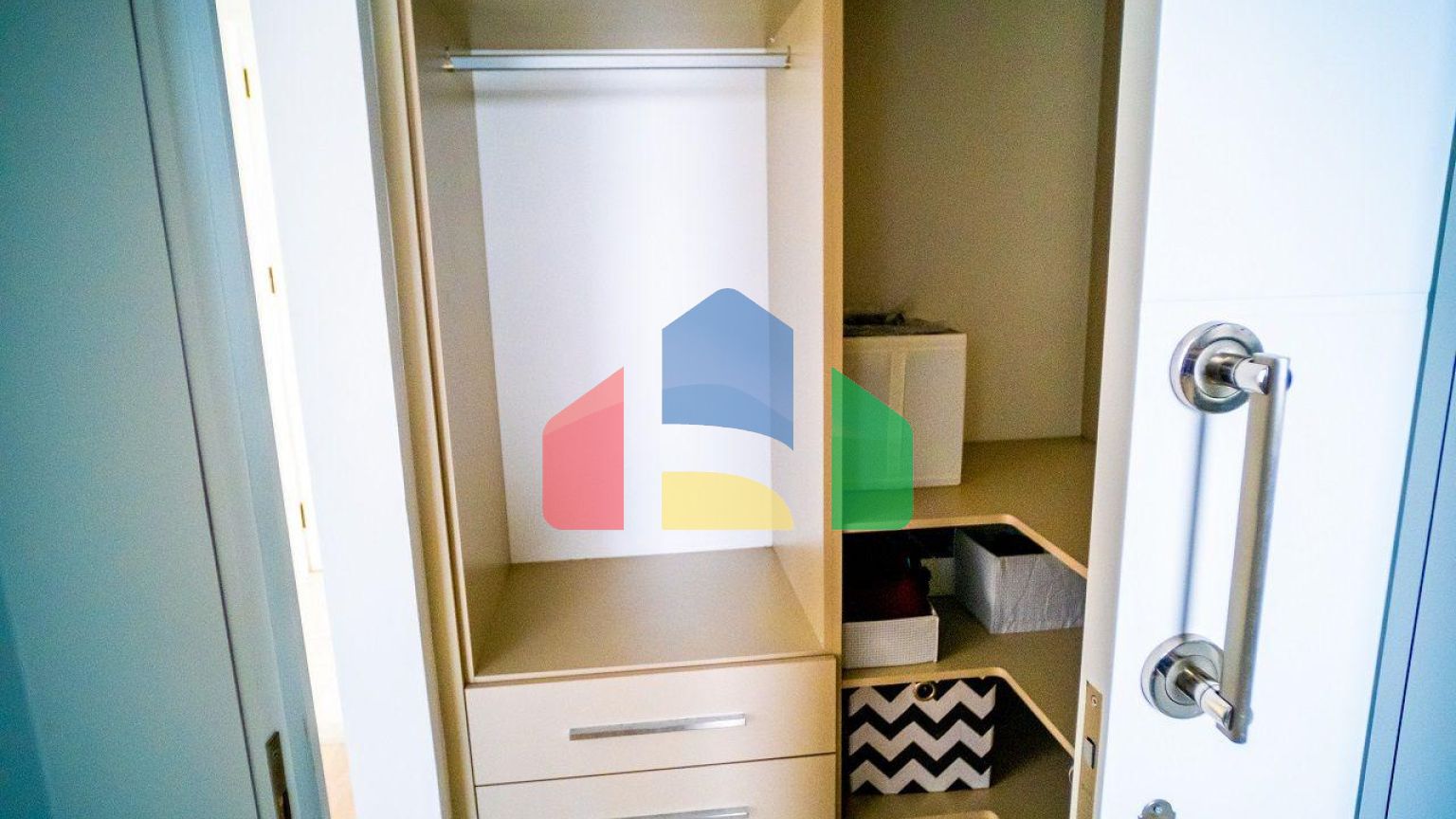 4-комнатная вилла 172 м2 в 5 минутах от пляжа