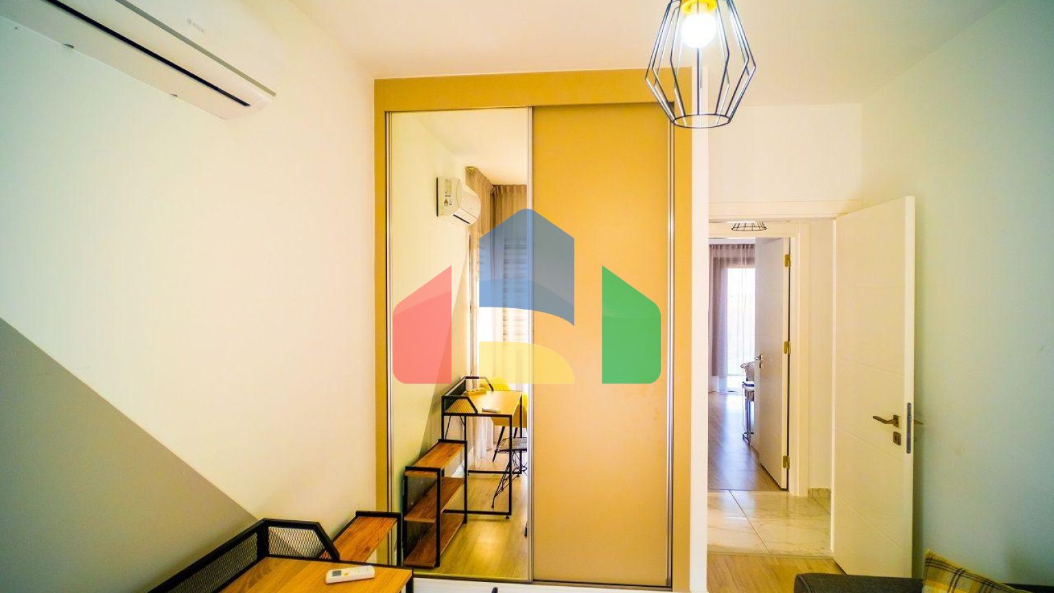 4-комнатная вилла 172 м2 в 5 минутах от пляжа