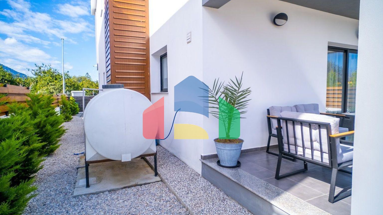 4-комнатная вилла 172 м2 в 5 минутах от пляжа