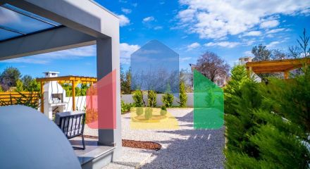 4-комнатная вилла 172 м2 в 5 минутах от пляжа 4-комнатная вилла 172 м2 в 5 минутах от пляжа