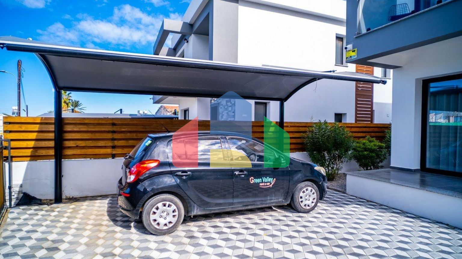 4-комнатная вилла 172 м2 в 5 минутах от пляжа