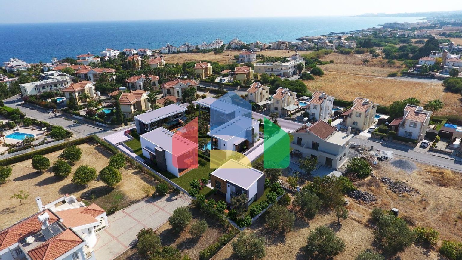 Вилла 3+2 ( 220 м2) с бассейном в тихом комплексе в Лапте