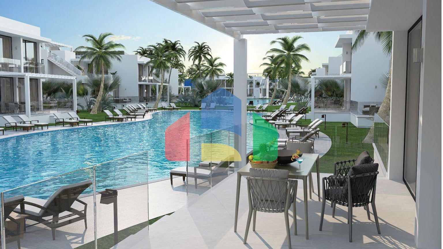 Трехкомнатная квартира 80 м2  с садом в новом роскошном комплексе рядом с морем