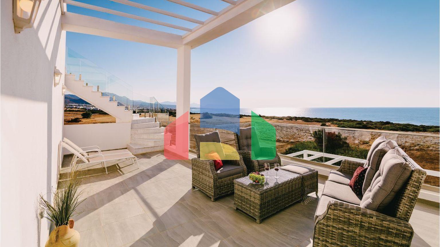 Трехкомнатная квартира 80 м2  с садом в новом роскошном комплексе рядом с морем