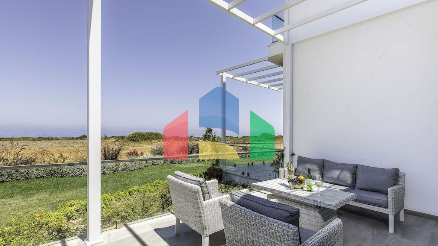 Трехкомнатная квартира Penthouse 90 м2 новом роскошном комплексе рядом с морем