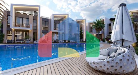 Трехкомнатная квартира 67 м2 в 300 метрах от моря в красивом комплексе в Лапте