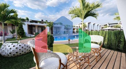 Трехкомнатная квартира 67 м2 в 300 метрах от моря в красивом комплексе в Лапте