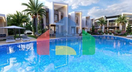 Трехкомнатная квартира 67 м2 в 300 метрах от моря в красивом комплексе в Лапте