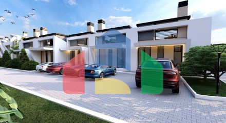 Трехкомнатная квартира 67 м2 в 300 метрах от моря в красивом комплексе в Лапте