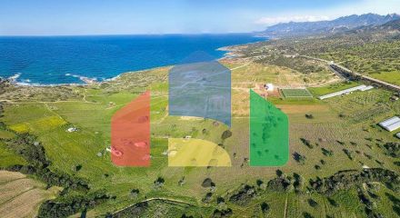 Трехкомнатная квартира 89 м2 с палисадником  в новом и  роскошном комплексе в Эсентепе