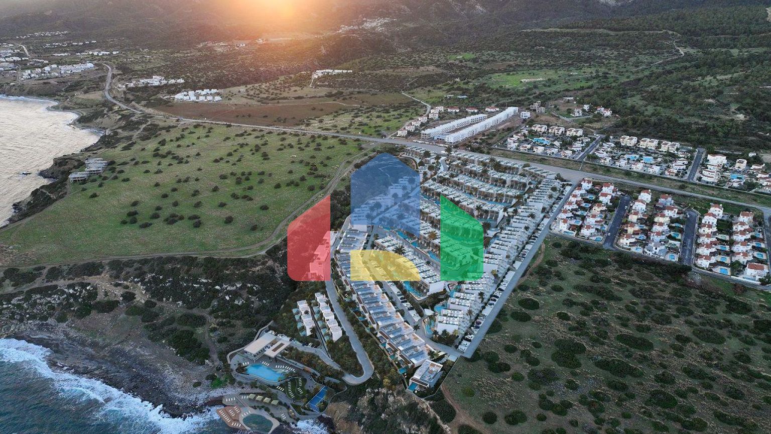 Вилла Luxury 4+1 (273 м2 ) на первой береговой линии в Эсентепе