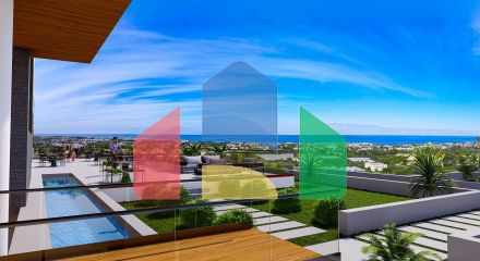 Studio 60 m2 with a private garden of 10 m2 in a new complex with sea and mountain views