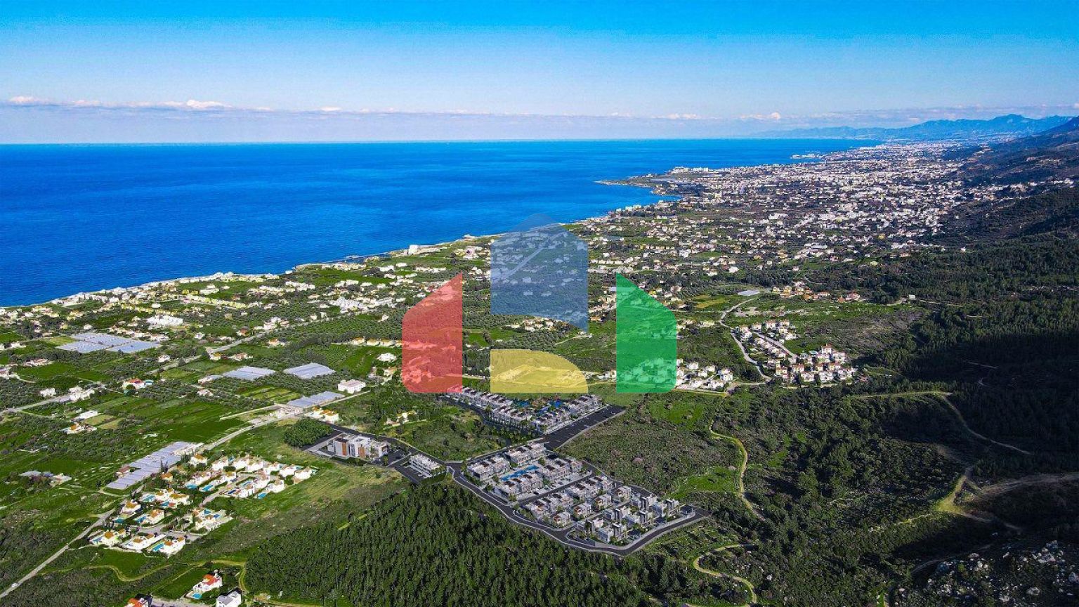 Студия 60 м2 с собственным садом 10 м2 в новом комплексе с видом на море и горы 