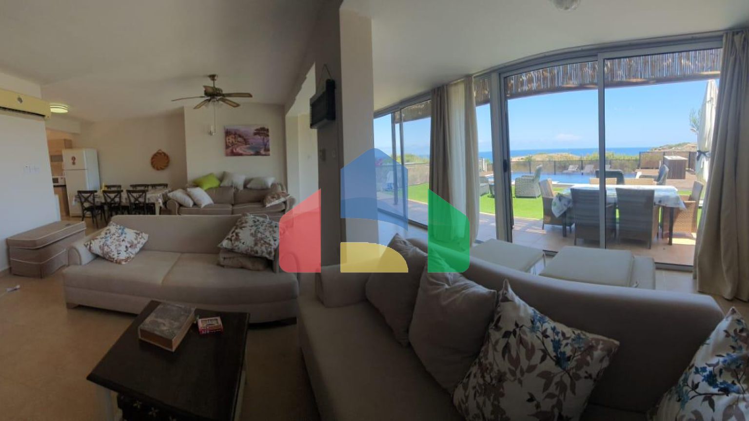 Готовая двухуровневая квартира 5+1(150 м2) с собственным бассейном на первой линии от моря