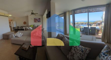 Готовая двухуровневая квартира 5+1(150 м2) с собственным бассейном на первой линии от моря