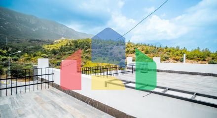 Трехкомнатная квартира 120 м2 с большой террасой на крыше в Беллапаисе Трехкомнатная квартира 120 м2 с большой террасой на крыше в Беллапаисе