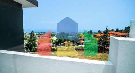 Трехкомнатная квартира 120 м2 с большой террасой на крыше в Беллапаисе Трехкомнатная квартира 120 м2 с большой террасой на крыше в Беллапаисе