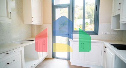 Трехкомнатная квартира 120 м2 с большой террасой на крыше в Беллапаисе Трехкомнатная квартира 120 м2 с большой террасой на крыше в Беллапаисе