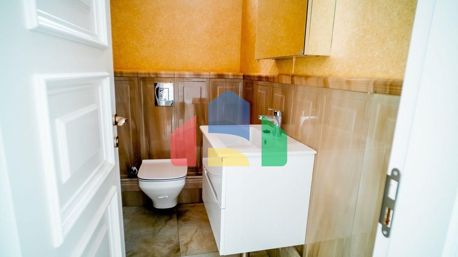 Трехкомнатная квартира 120 м2 с большой террасой на крыше в Беллапаисе