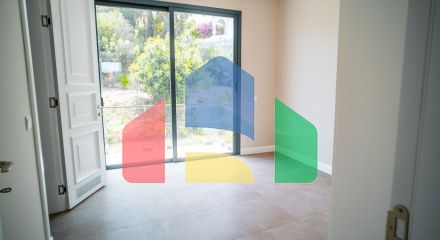 Трехкомнатная квартира 120 м2 с большой террасой на крыше в Беллапаисе Трехкомнатная квартира 120 м2 с большой террасой на крыше в Беллапаисе